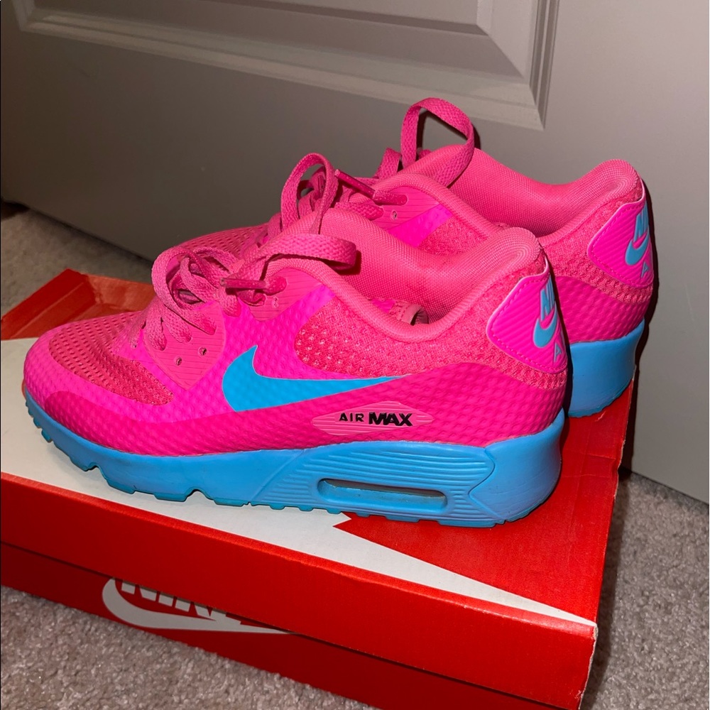 Nike Airmax size 6.5 in kids